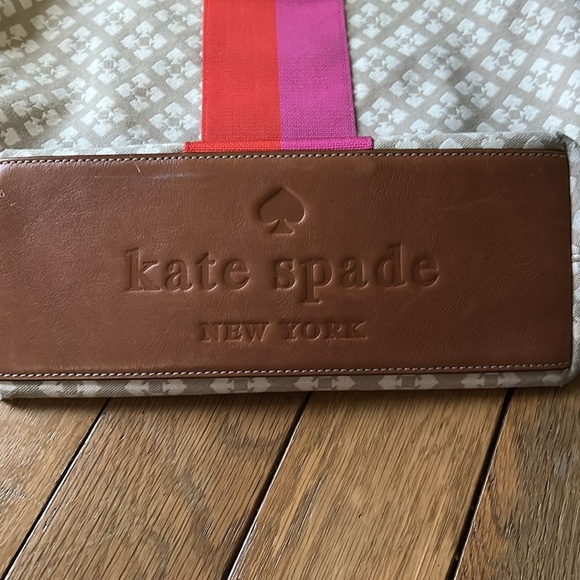 Kate Spade Cream and Brown Shoulder Bag with Leather Trim - Picture 3 of 10